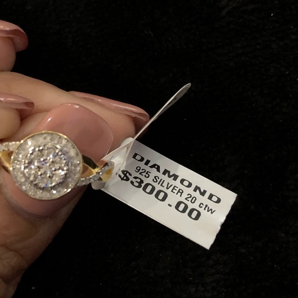 REAL DIAMOND Ring w 925 sterling silver NWT WOW!!! - Picture 2 of 8